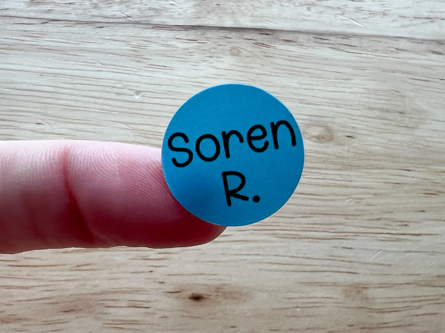 80 Round Waterproof Name Labels